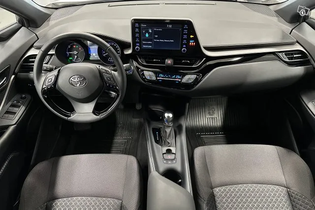 Toyota C-HR 1,8 Hybrid Active * ACC / LED / P.Kamera / Aktiivinen Kaistanseuranta / MiraCast * Image 8