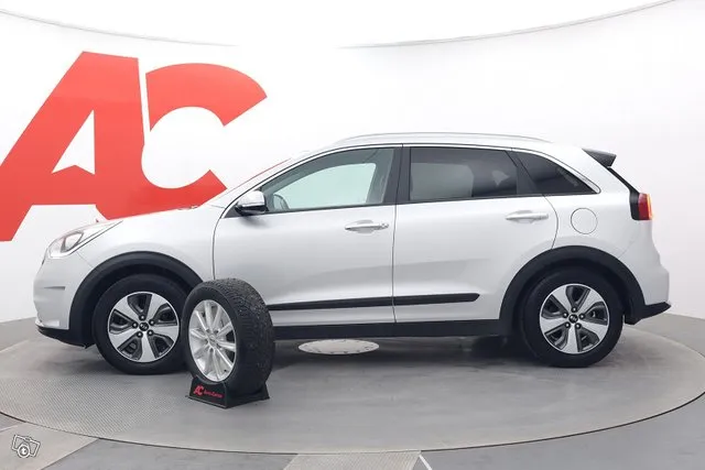 KIA Niro 1,6 GDI Hybrid EX DCT - / 1-OMISTAJA / TÄYD MERK HUOLTOKIRJA / NAVI / TUTKAT / PKAMERA / Image 2