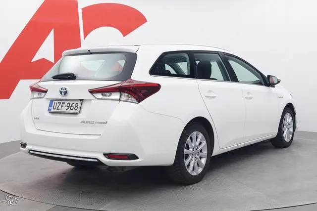 Toyota Auris Touring Sports 1,8 Hybrid Active - / Navi / Kam Image 5