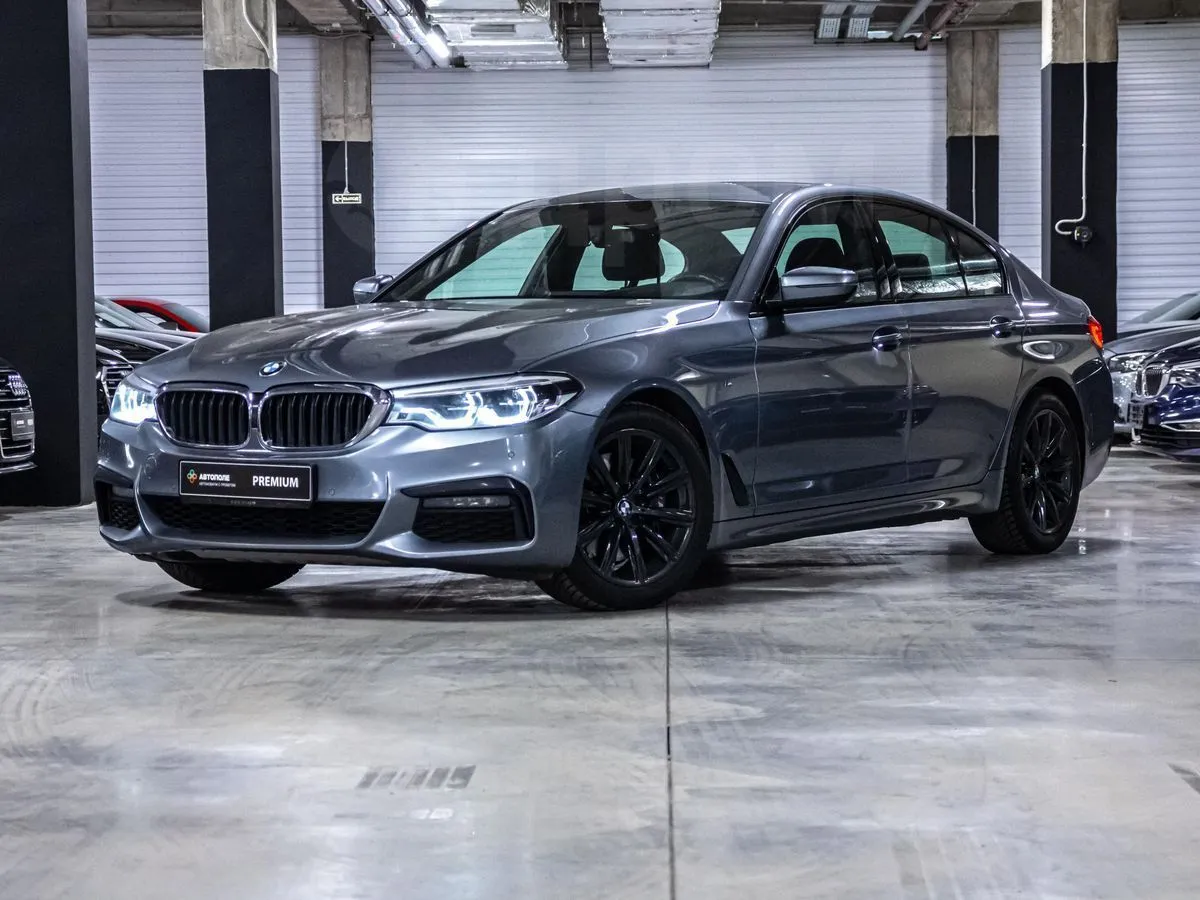 BMW 5-Series Image 1